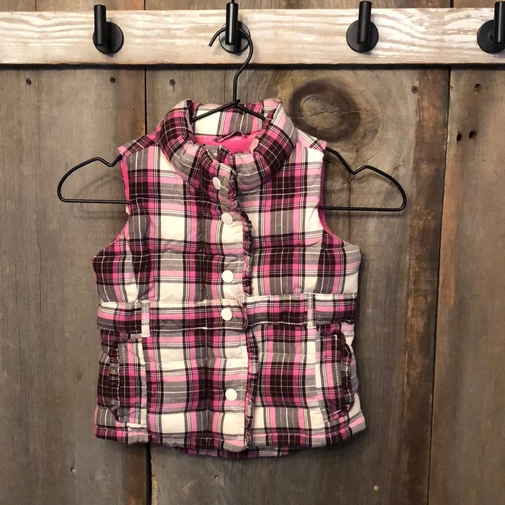 babyGap Pink Plaid Ruffle Fleece Lined Puffer Vest Toddler 4 Year